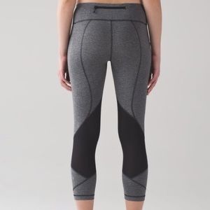 Pace Rival Mid-Rise 22’ Crop